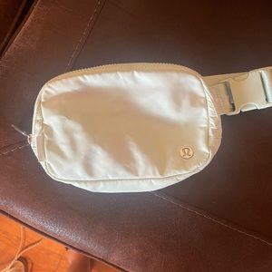 Lululemon belt bag